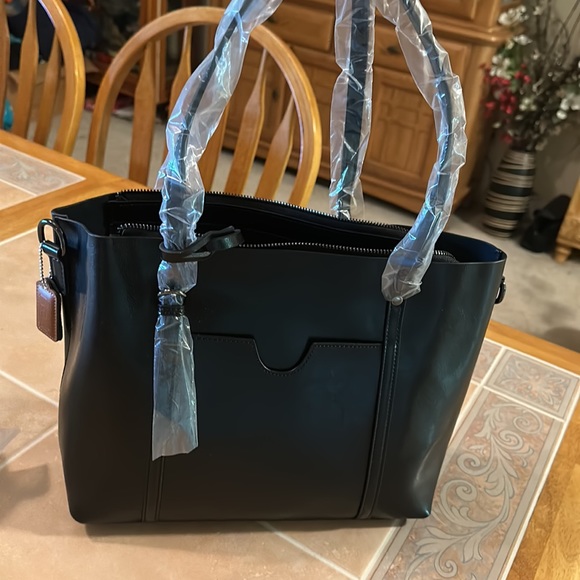 NWT Vegan Leather Shoulder Bag - Picture 1 of 12
